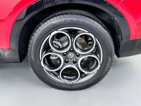 Used 2024 Alfa Romeo Tonale Ti w/ Active Assist Package AWD/4WD image 34