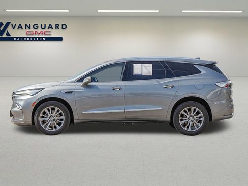 Used 2023 Buick Enclave Avenir image 6