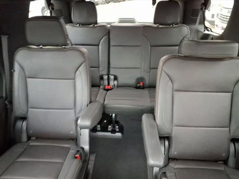 Used 2023 Chevrolet Tahoe High Country RWD image 19