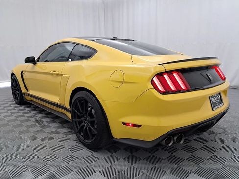 Used 2016 Ford Mustang Shelby GT350 w/ Technology Package RWD image 4