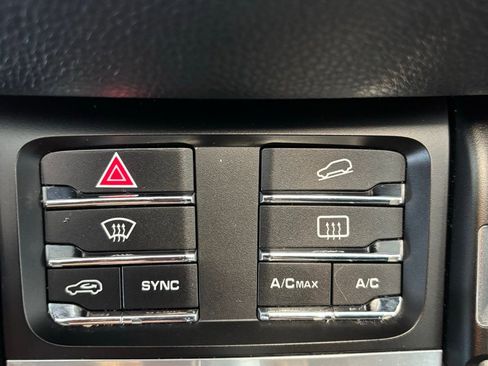 Used 2016 Porsche Macan S image 7