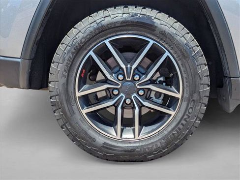 Used 2020 Jeep Grand Cherokee Trailhawk w/ Trailhawk Luxury Group AWD/4WD image 22
