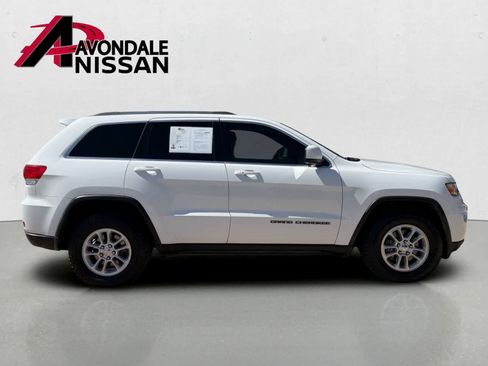 Used 2018 Jeep Grand Cherokee Laredo AWD/4WD image 7