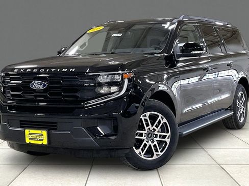Certified 2025 Ford Expedition Max Active AWD/4WD image 2