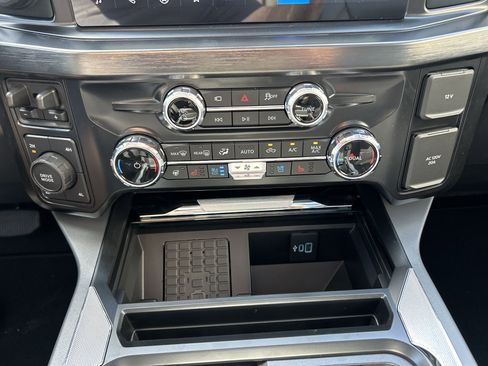 New 2025 Ford F250 Lariat w/ Lariat Ultimate Package image 28