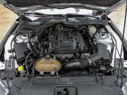 Used 2015 Ford Mustang Premium RWD image 36