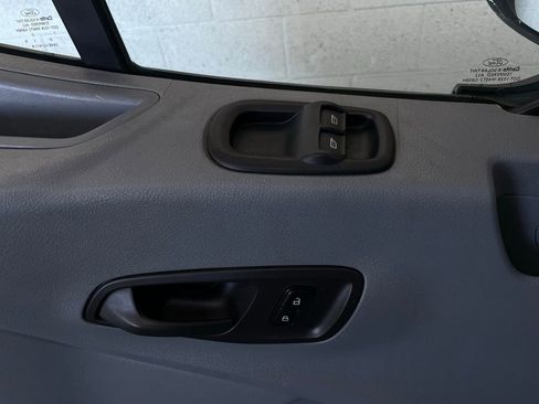 Used 2017 Ford Transit 150 XL image 19