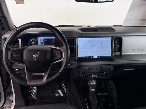 Used 2024 Ford Bronco Big Bend AWD/4WD image 3