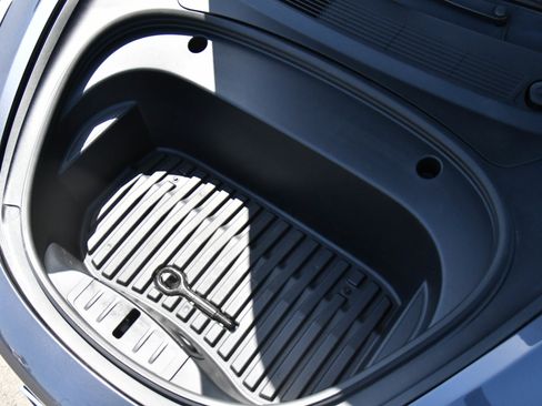 Used 2023 Tesla Model 3 Standard Range RWD image 44