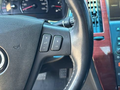 Used 2007 Cadillac STS V8 w/ Preferred Equipment Group AWD/4WD image 12