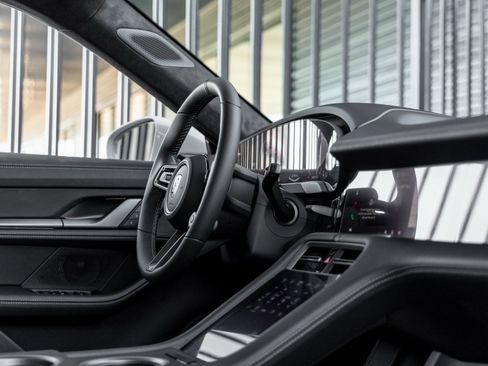 New 2026 Porsche Taycan Turbo image 42
