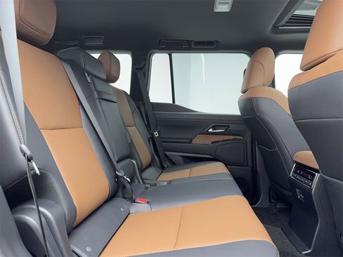 Used 2026 Lexus GX 550 image 56