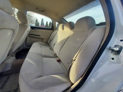 Used 2009 Chevrolet Impala LT image 11