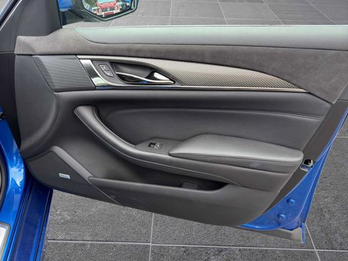 Used 2018 Cadillac CTS V w/ Carbon Fiber Package RWD image 17