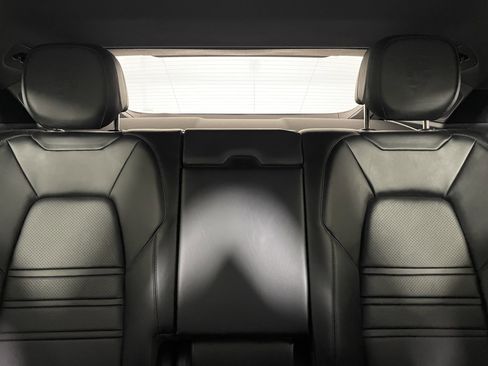 Certified 2023 Porsche Cayenne Platinum Edition AWD/4WD image 16