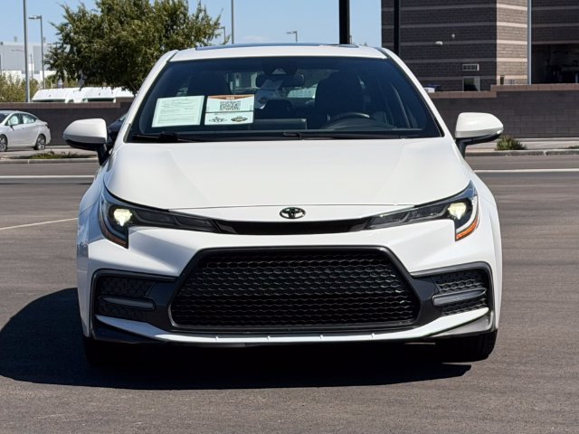 Used 2020 Toyota Corolla SE w/ SE Premium Package FWD image 10
