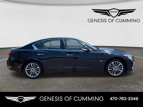 Used 2018 INFINITI Q50 Luxe w/ Essential Package (2.0T Luxe) AWD/4WD image 8