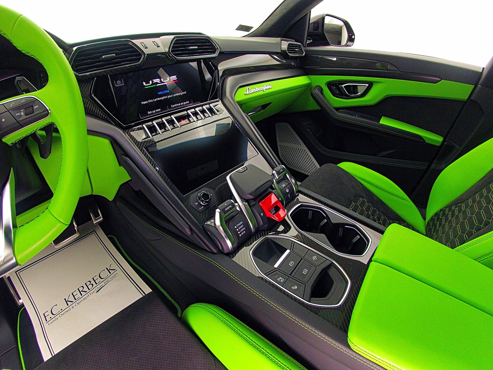 Used 2022 Lamborghini Urus AWD/4WD image 20