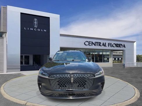 Certified 2025 Lincoln Aviator Reserve w/ Jet Appearance Package RWD image 11