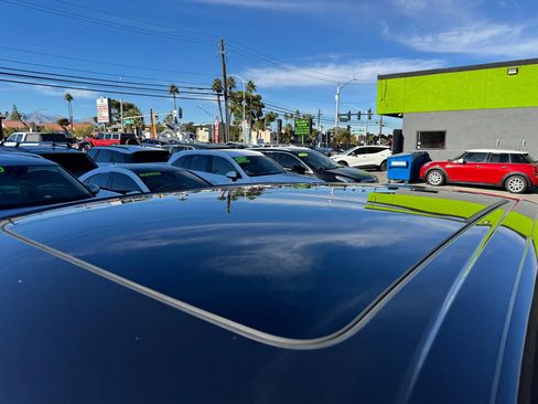 Used 2021 Porsche Cayenne image 8