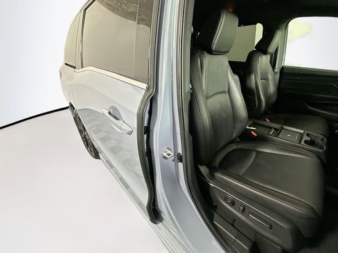 Used 2025 Honda Odyssey Sport-L image 28