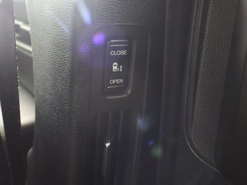 Used 2023 Honda Odyssey Touring image 38
