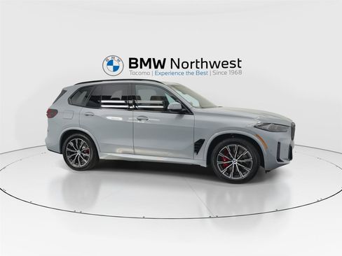 New 2026 BMW X5 xDrive50e w/ M Sport Package AWD/4WD image 5