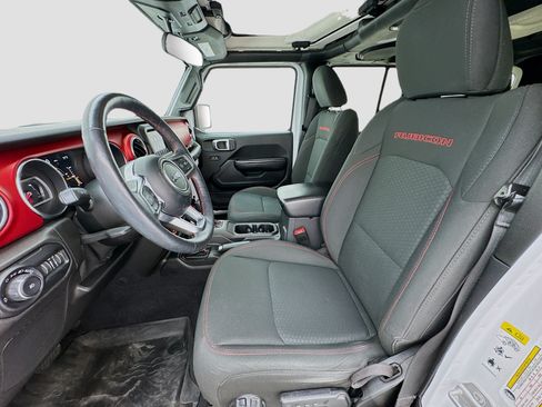 Used 2019 Jeep Wrangler Unlimited Rubicon w/ Steel Bumper Group AWD/4WD image 13
