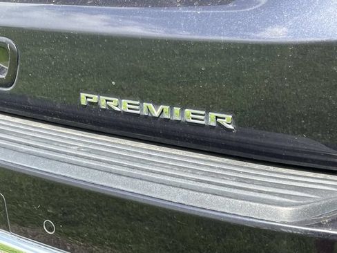 Used 2023 Chevrolet Tahoe Premier AWD/4WD image 11