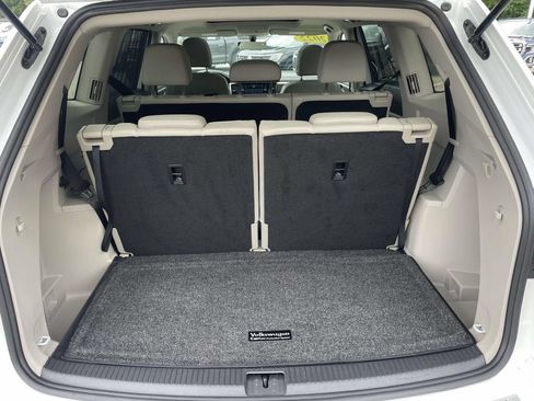 Certified 2022 Volkswagen Atlas SE FWD image 8