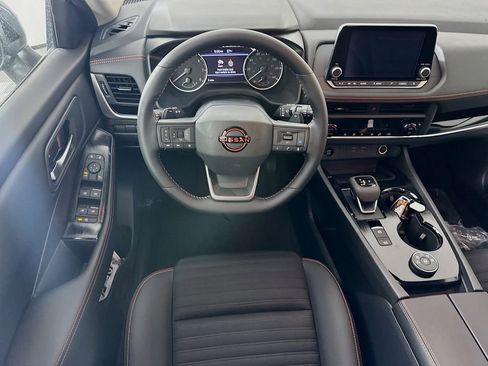 New 2026 Nissan Rogue SV AWD/4WD image 29