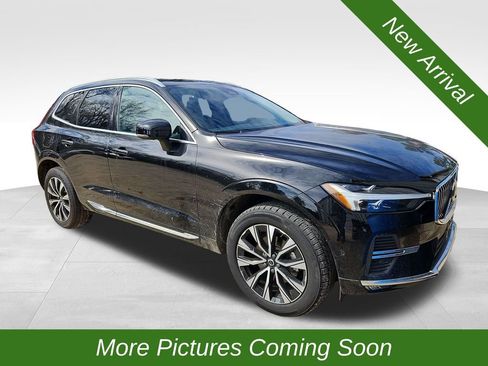 Used 2023 Volvo XC60 B5 Plus FWD image 1