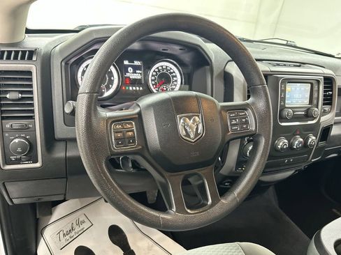 Used 2018 RAM 1500 Express w/ Express Value Package AWD/4WD image 4