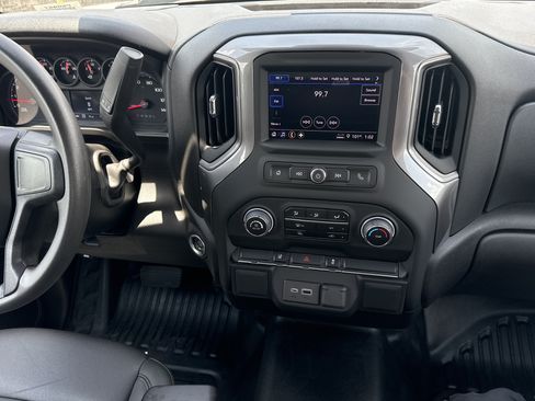 Used 2024 Chevrolet Silverado 2500 W/T AWD/4WD image 28