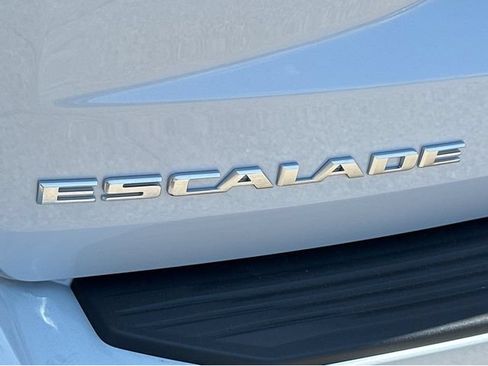 New 2026 Cadillac Escalade Sport w/ Touring Package AWD/4WD image 17