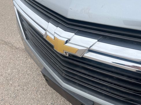 Used 2023 Chevrolet Equinox LT FWD image 23