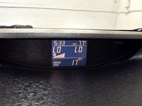 Used 2011 Toyota Venza image 18