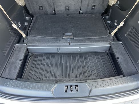 Used 2023 Ford Explorer XLT w/ Equipment Group 202A AWD/4WD image 54