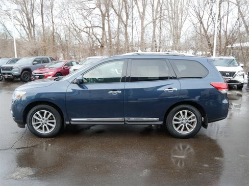 Used 2015 Nissan Pathfinder SL w/ SL Premium Package image 6