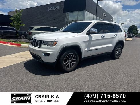 Used 2018 Jeep Grand Cherokee Limited AWD/4WD image 7