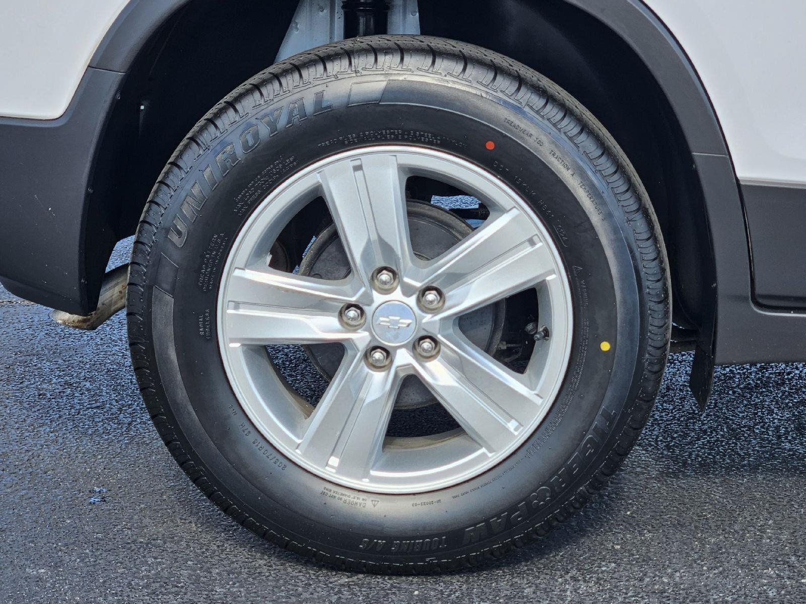Used 2019 Chevrolet Trax LT w/ Driver Confidence Package FWD image 26