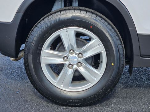Used 2019 Chevrolet Trax LT w/ Driver Confidence Package FWD image 26
