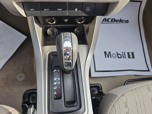 Used 2011 Ford Focus SE image 17