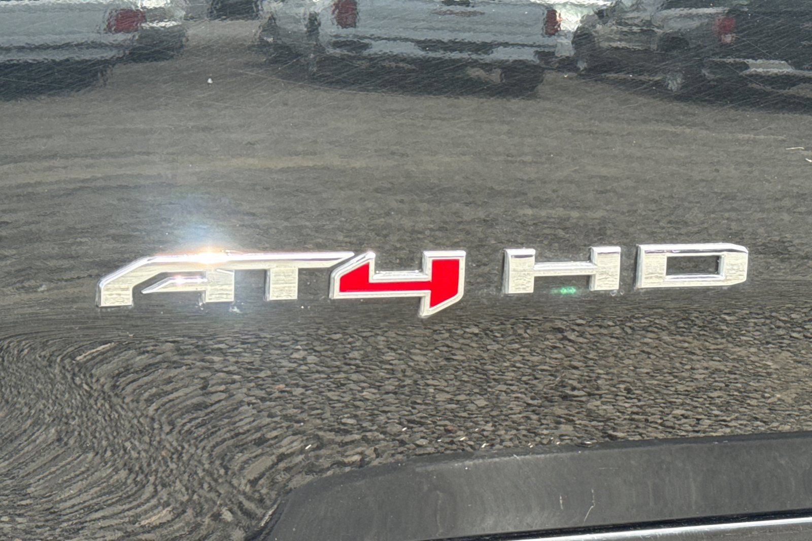 Used 2024 GMC Sierra 2500 AT4 w/ Technology Package AWD/4WD image 50