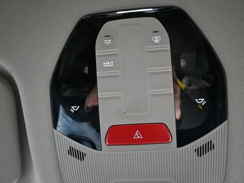 Used 2025 Kia K4 FWD image 14