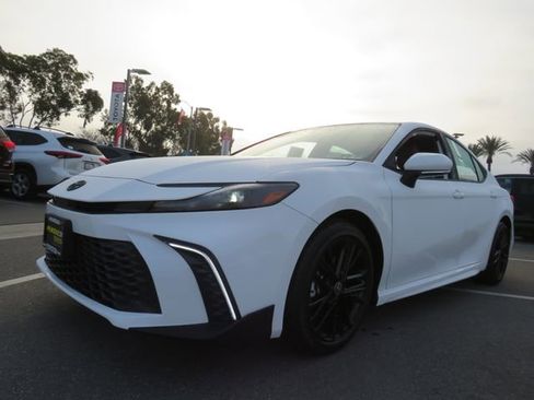 Certified 2026 Toyota Camry SE image 3