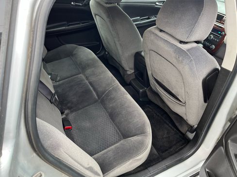 Used 2011 Chevrolet Impala LT image 22