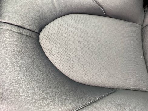 Used 2024 Toyota Grand Highlander XLE image 31