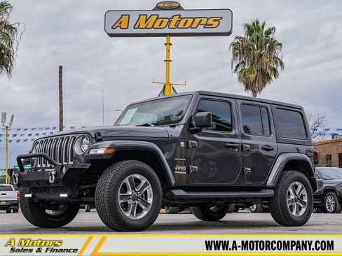 Used 2020 Jeep Wrangler Unlimited Sahara image 1