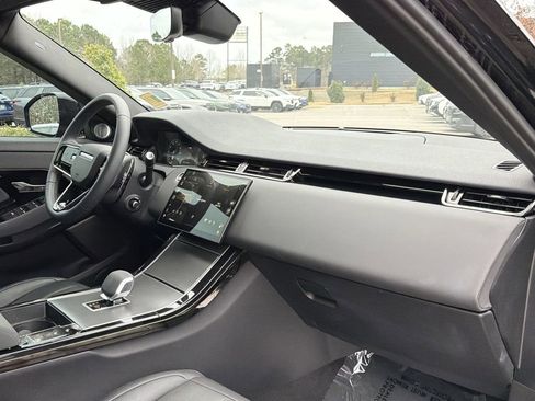 Used 2024 Land Rover Range Rover Evoque Dynamic SE image 18
